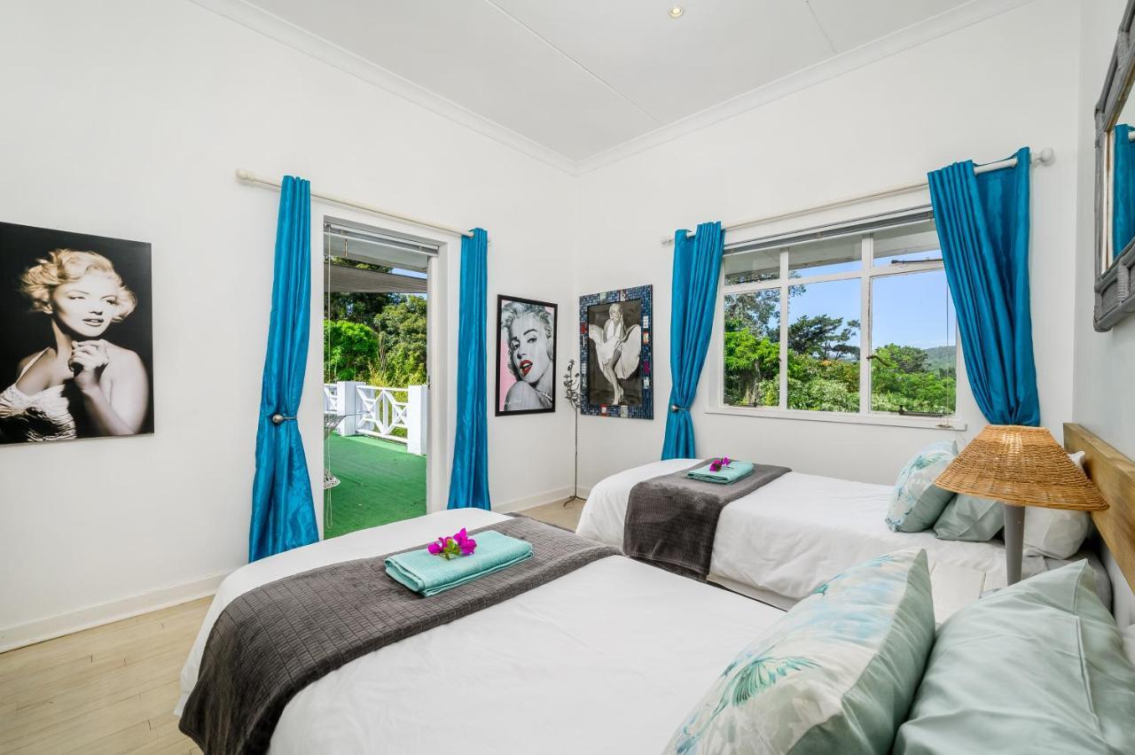302 On Old Sea View Road Chelsea Apartment Port Elizabeth Bagian luar foto