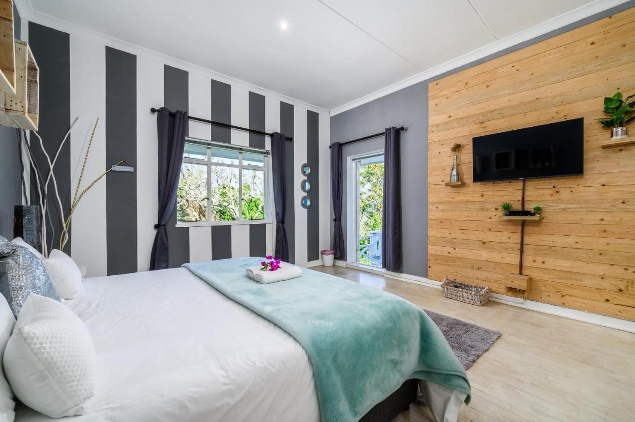 302 On Old Sea View Road Chelsea Apartment Port Elizabeth Bagian luar foto
