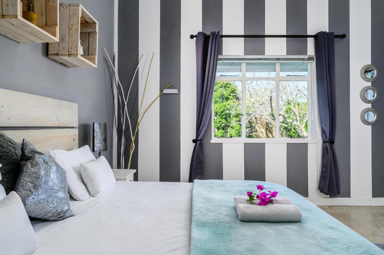 302 On Old Sea View Road Chelsea Apartment Port Elizabeth Bagian luar foto